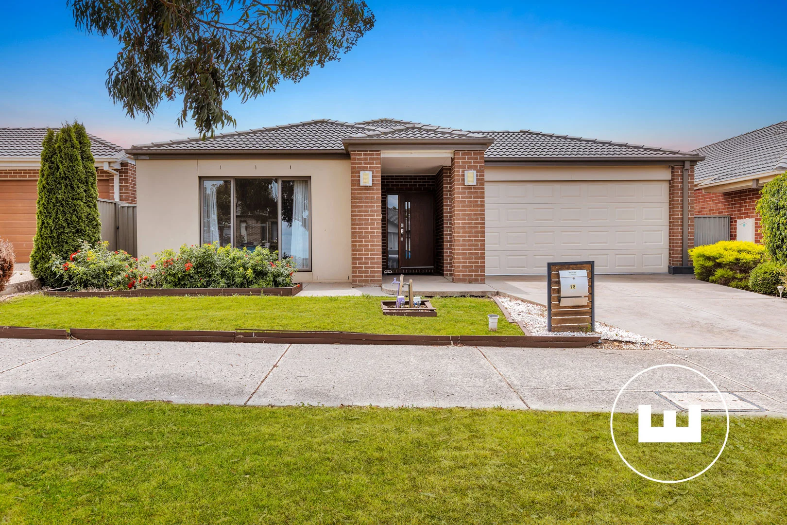 98 Scotsdale Drive, Cranbourne East VIC 3977