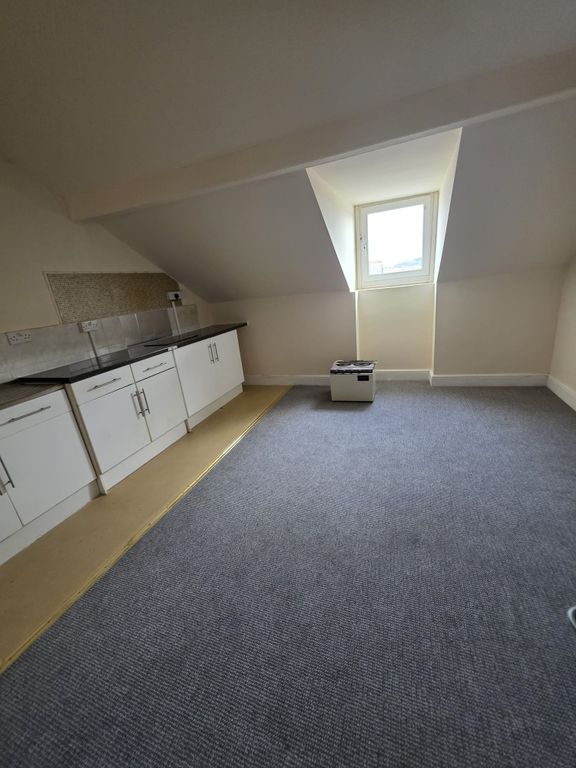 Additional image 8 of 1 bed flat to rentLloyd Street, Llandudno LL30