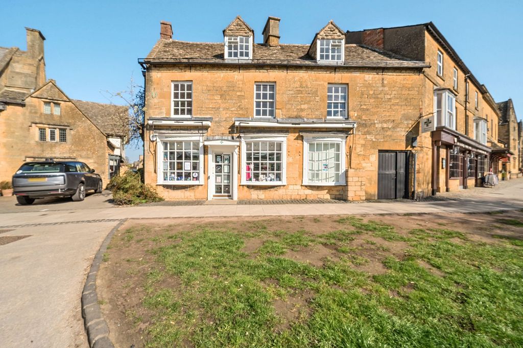 2 bed flat to rentBack Lane, Broadway WR12