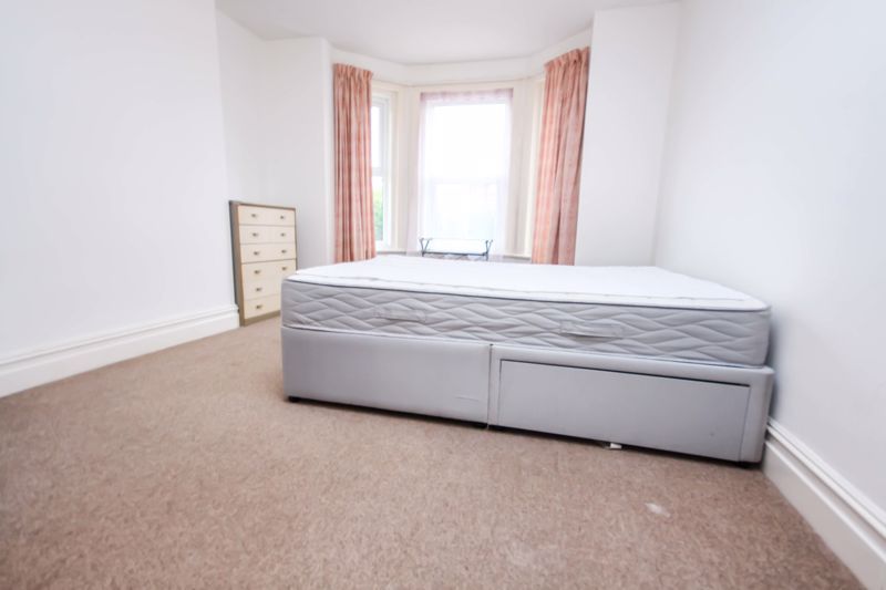 6 bed shared accommodation to rentMelville Road, Bournemouth BH9 photo 3