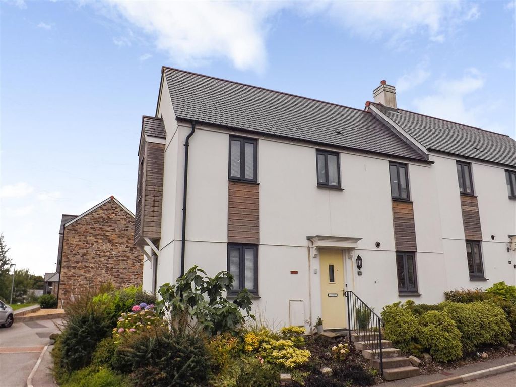 3 bed semi-detached house to rentFettling Lane, Charlestown, St. Austell PL25
