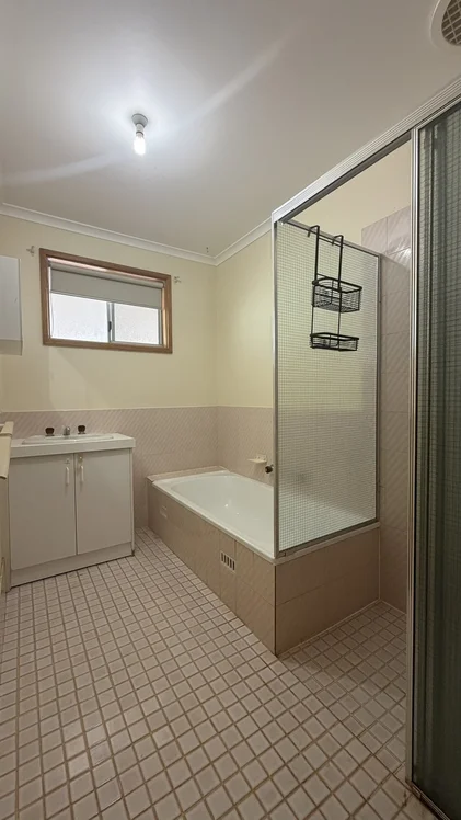 Additional image 12 of 4 Torrens Ct, Roxby Downs SA 5725