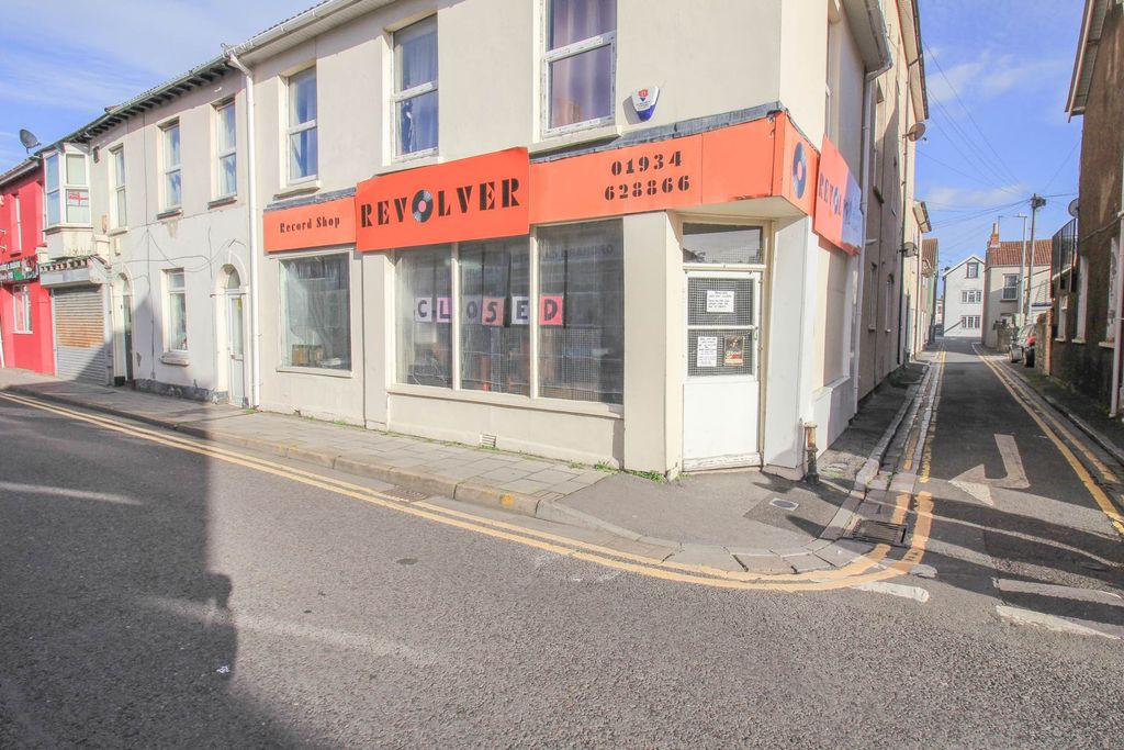Semi-detached house to rentThe Shop, Orchard, Weston-Super-Mare BS23