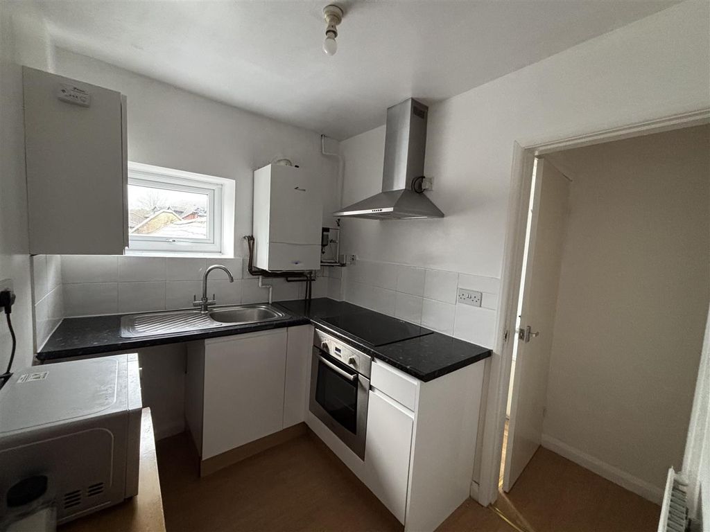 Additional image 3 of 2 bed flat to rentWrexham Street, Mold CH7