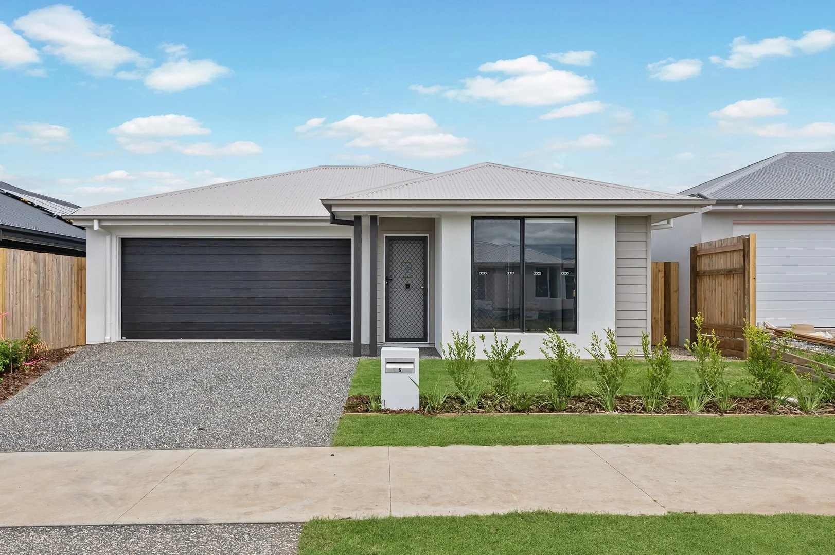 5 Varis Street, Morayfield QLD 4506