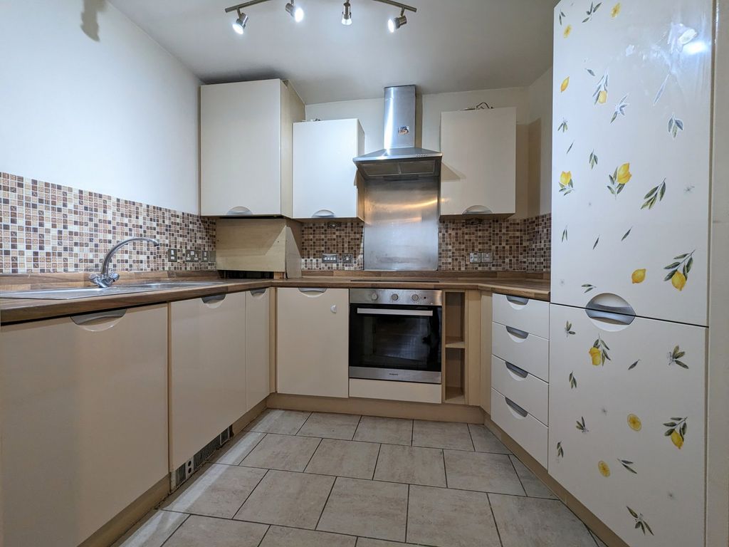Additional image 3 of 2 bed flat to rentLee Bank Middleway, Birmingham, West Midlands B15