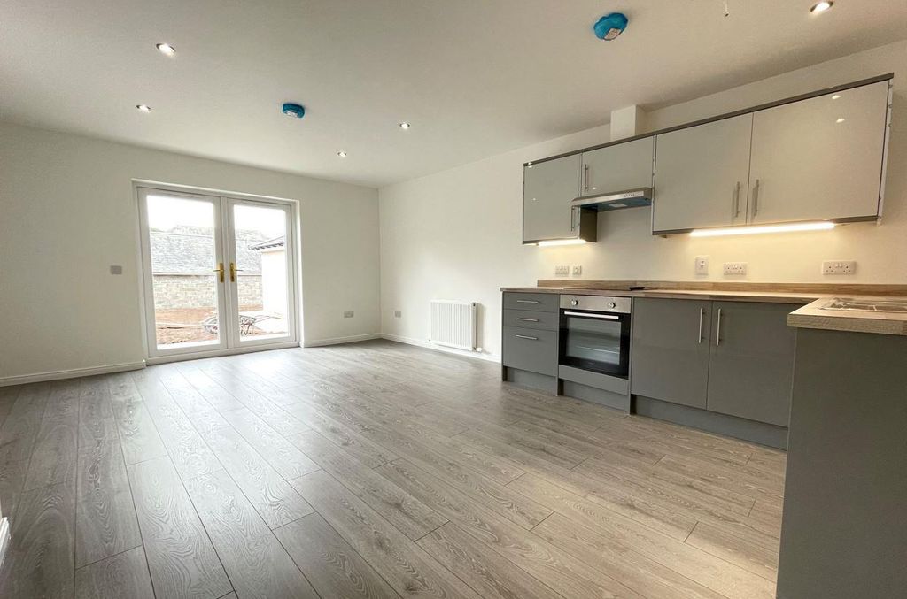 Additional image 2 of 3 bed semi-detached house to rent3 Farquhar Court, Dundee DD2