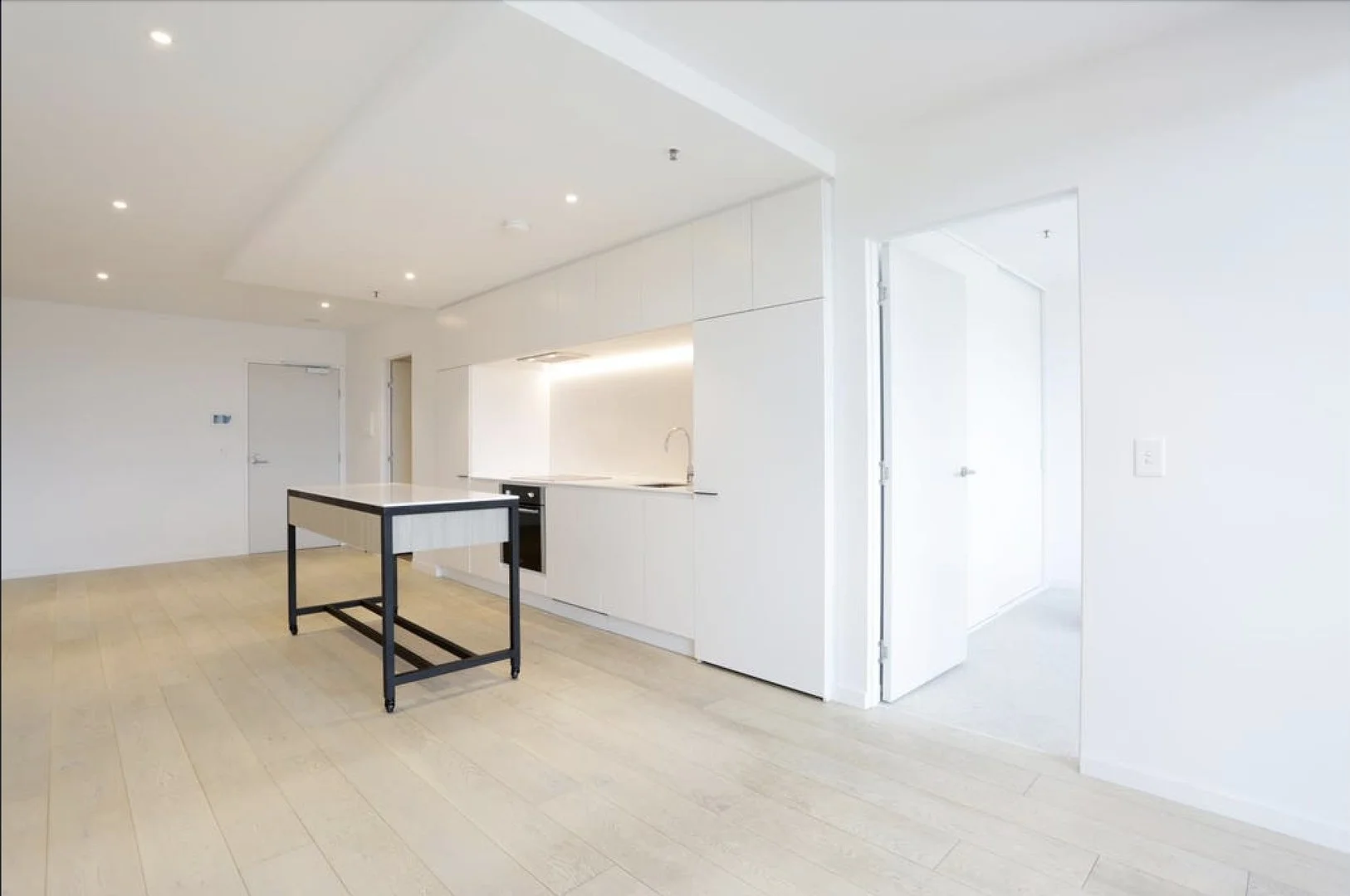 1b1b/1 Ascot Vale Road, Flemington VIC 3031