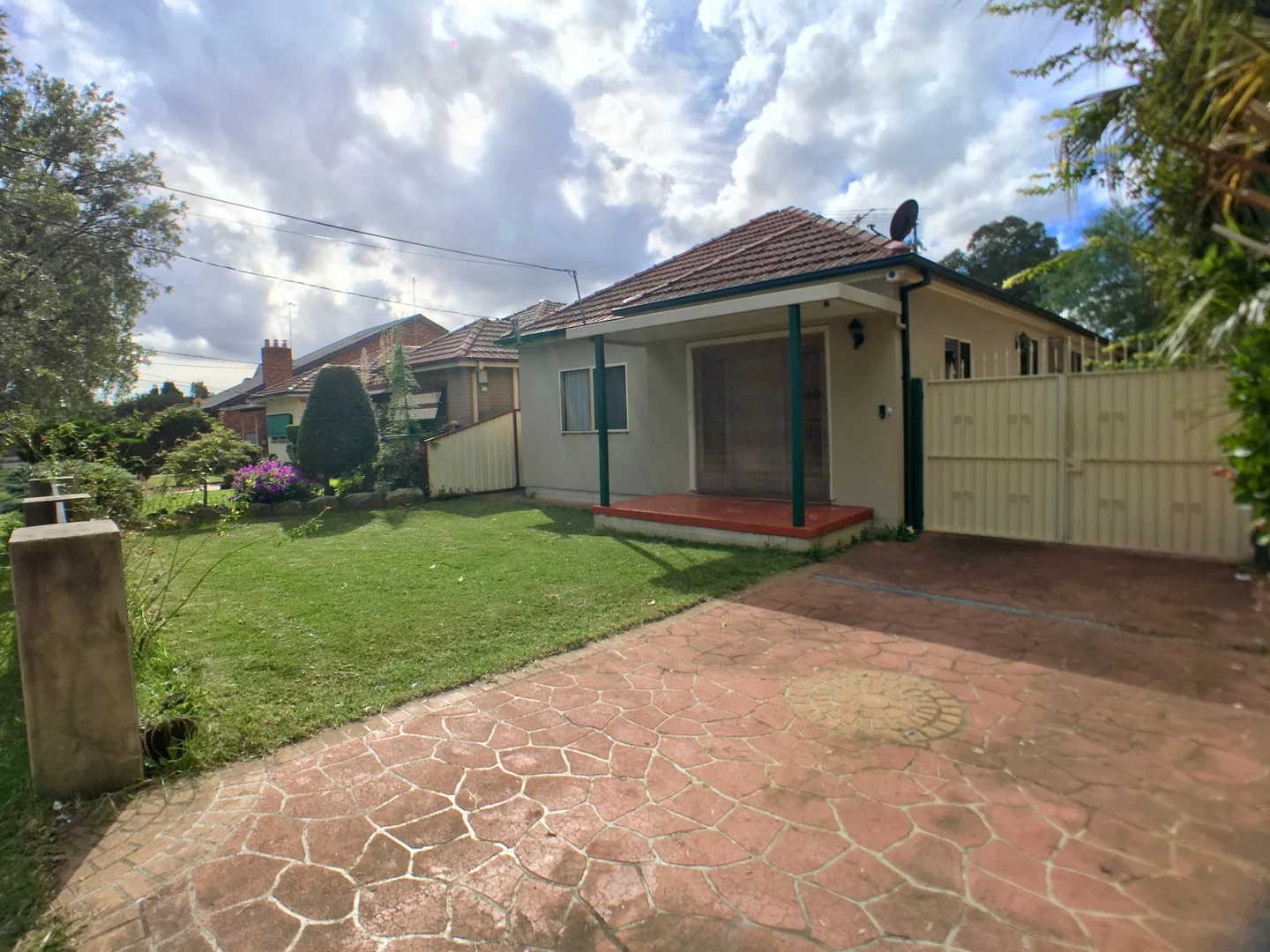12 Alverstone Street, Riverwood NSW 2210