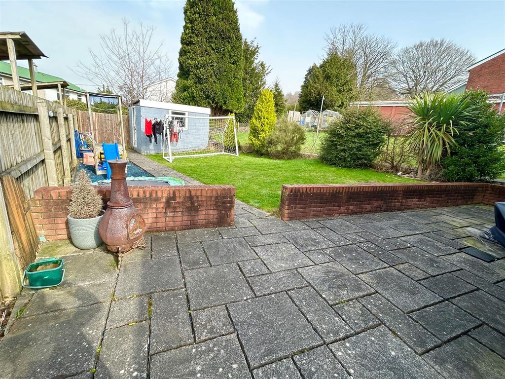 Additional image 20 of 3 bed semi-detached house to rentClytha Square, Abercarn, Newport NP11