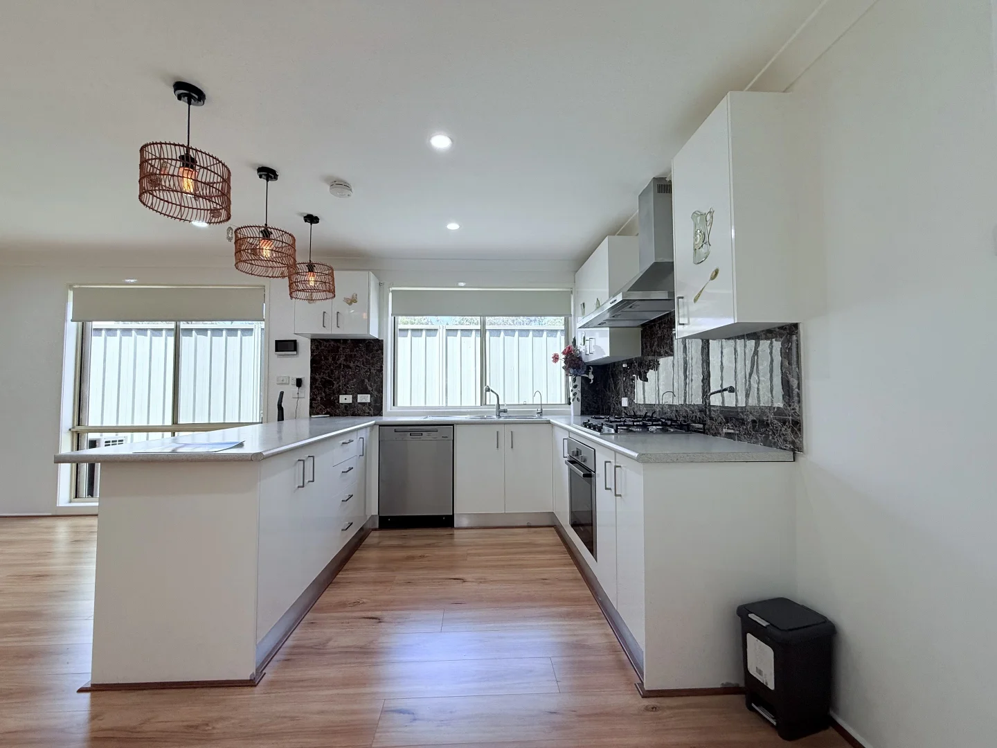 Additional image 3 of 18 Erin pl, Casula NSW 2170