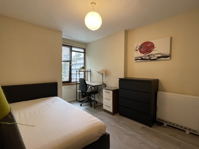 2 Bed Flat, Lochrin, EH3, N1 7GU photo 4