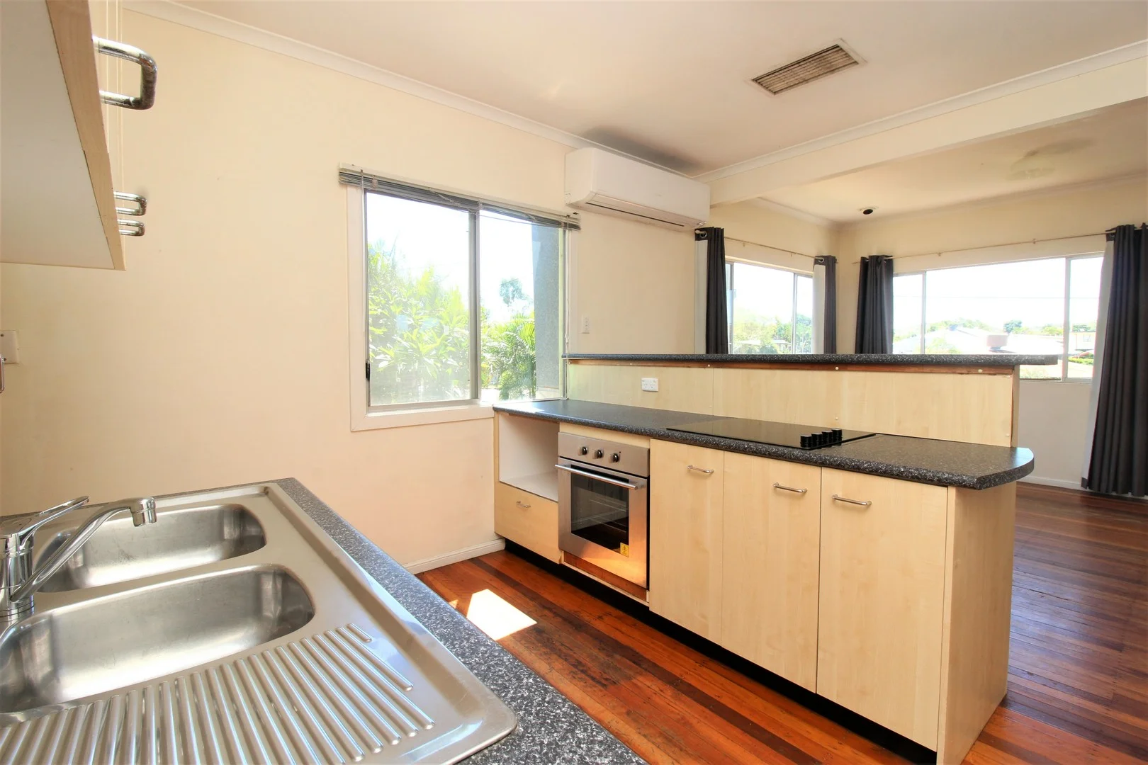 51 Deighton St, Mount Isa QLD 4825