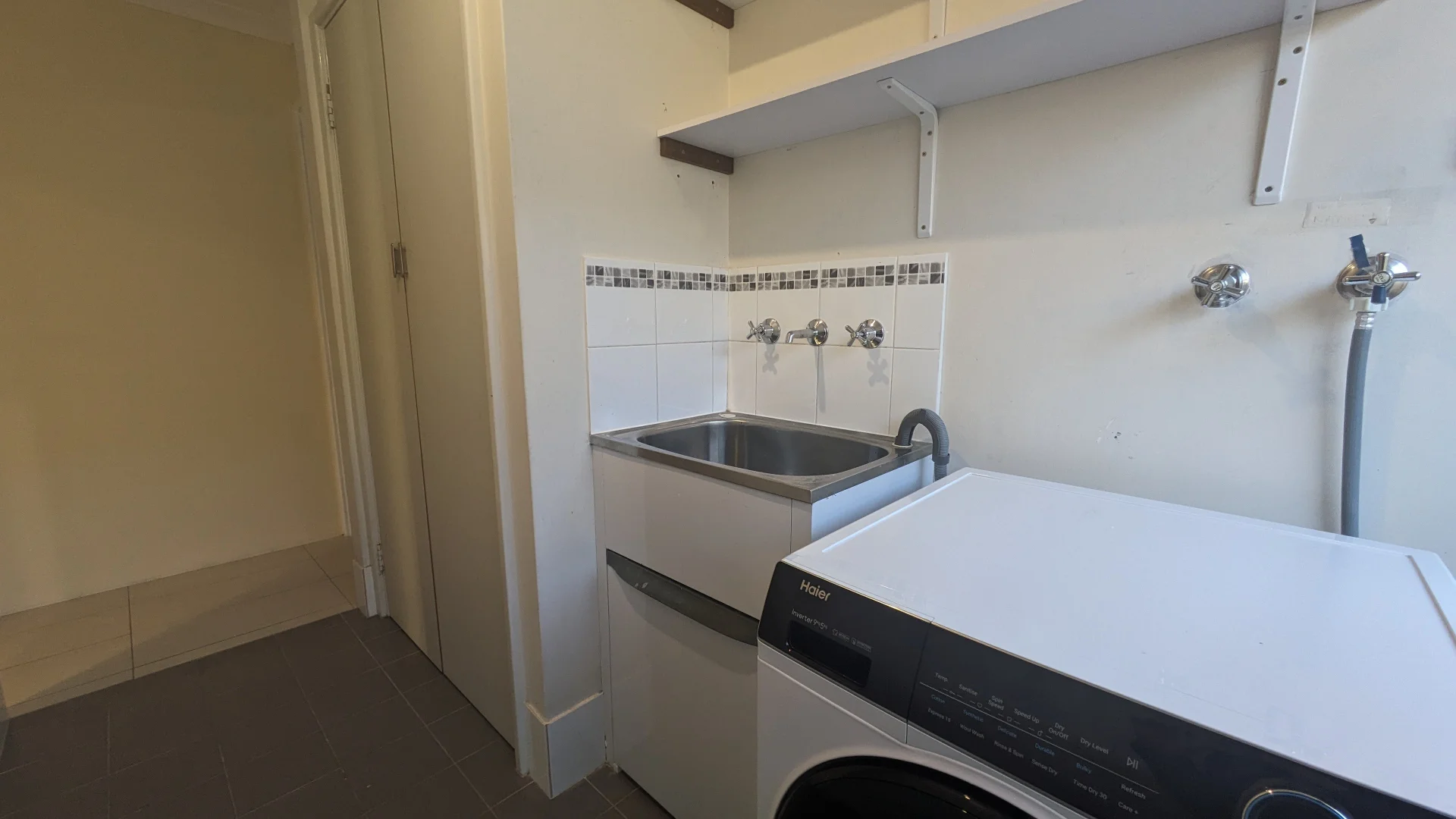 Additional image 9 of Huge Rm / 8 Amaranthus Road, Seville Grove WA 6112