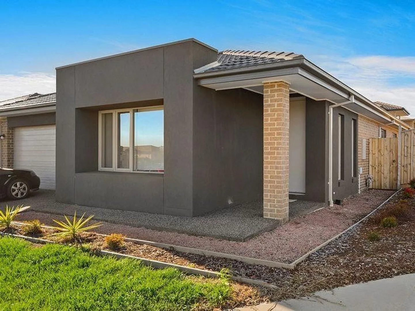 10 Benedore Way, Cranbourne North VIC 3977