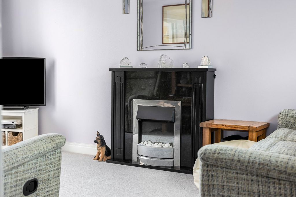 Additional image 7 of 4 bed end terrace house for saleGraces Field, Stroud, Gloucestershire GL5