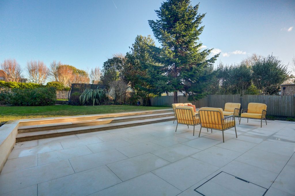 Additional image 26 of 6 bed detached house to rentShirley Drive, Hove BN3