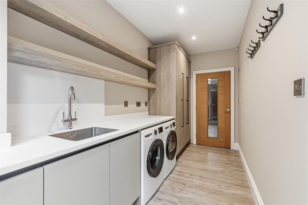 Additional image 19 of 4 bed detached house to rentChessetts Wood Road, Lapworth, Solihull B94