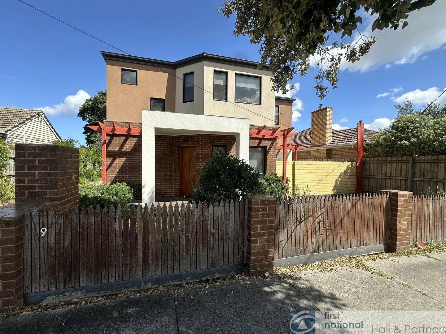 1/9 King George Parade, Dandenong VIC 3175