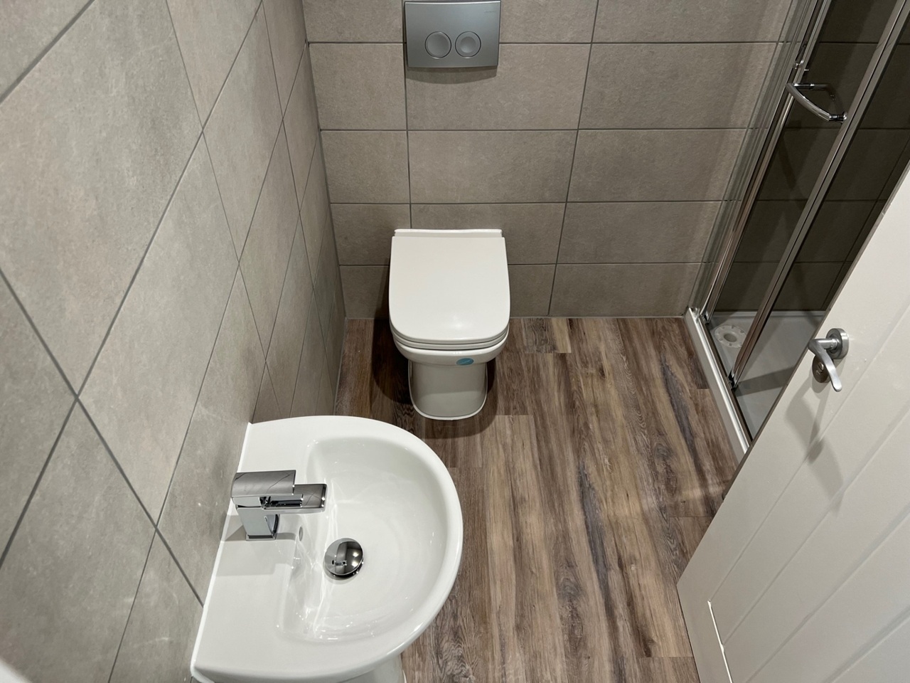 2 Bed Flat, Hampton Lane, BS6, N1 7GU photo 5
