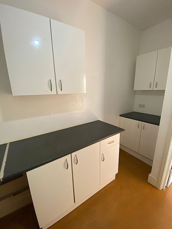 Additional image 3 of 2 bed flat to rentDock View Road, Barry CF63