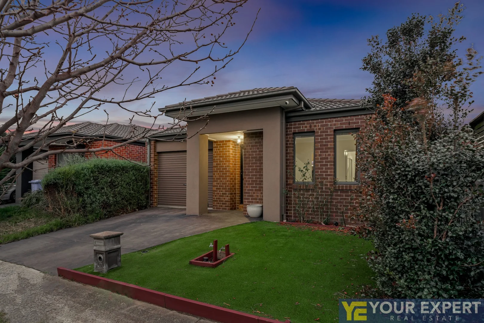17 Paxford Drive, Cranbourne North VIC 3977