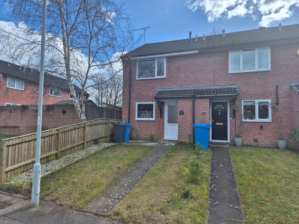 2 bed property to rentHooke Close, Poole BH17