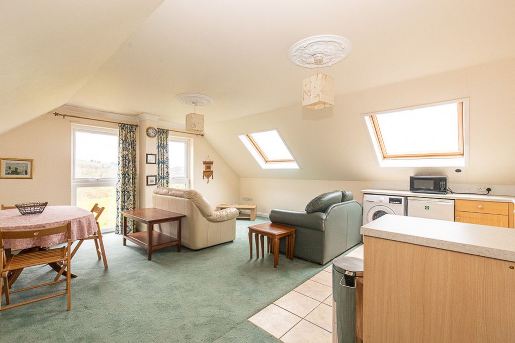 Additional image 2 of 3 bed flat to rentBarregarrow, Isle Of Man, 1 IM6