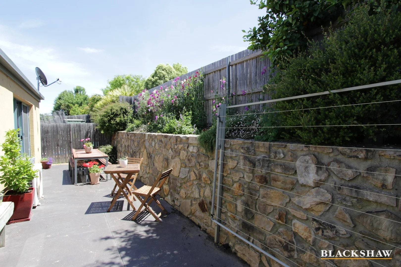 35 Unwin Avenue, Jerrabomberra NSW 2619