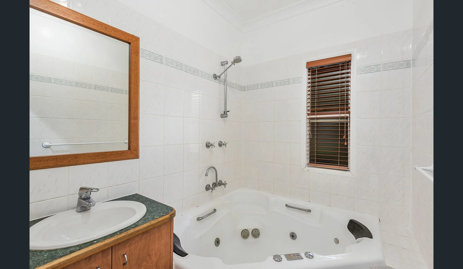 Additional image 8 of 1/58 Hogg Street, Rockville QLD 4350