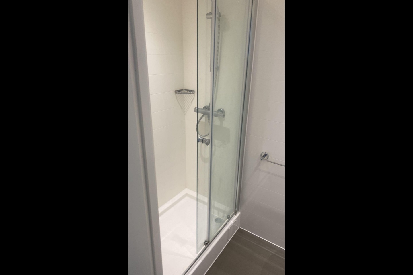 Studio Flat, Phoenix Place, BS16, N1 7GU photo 5