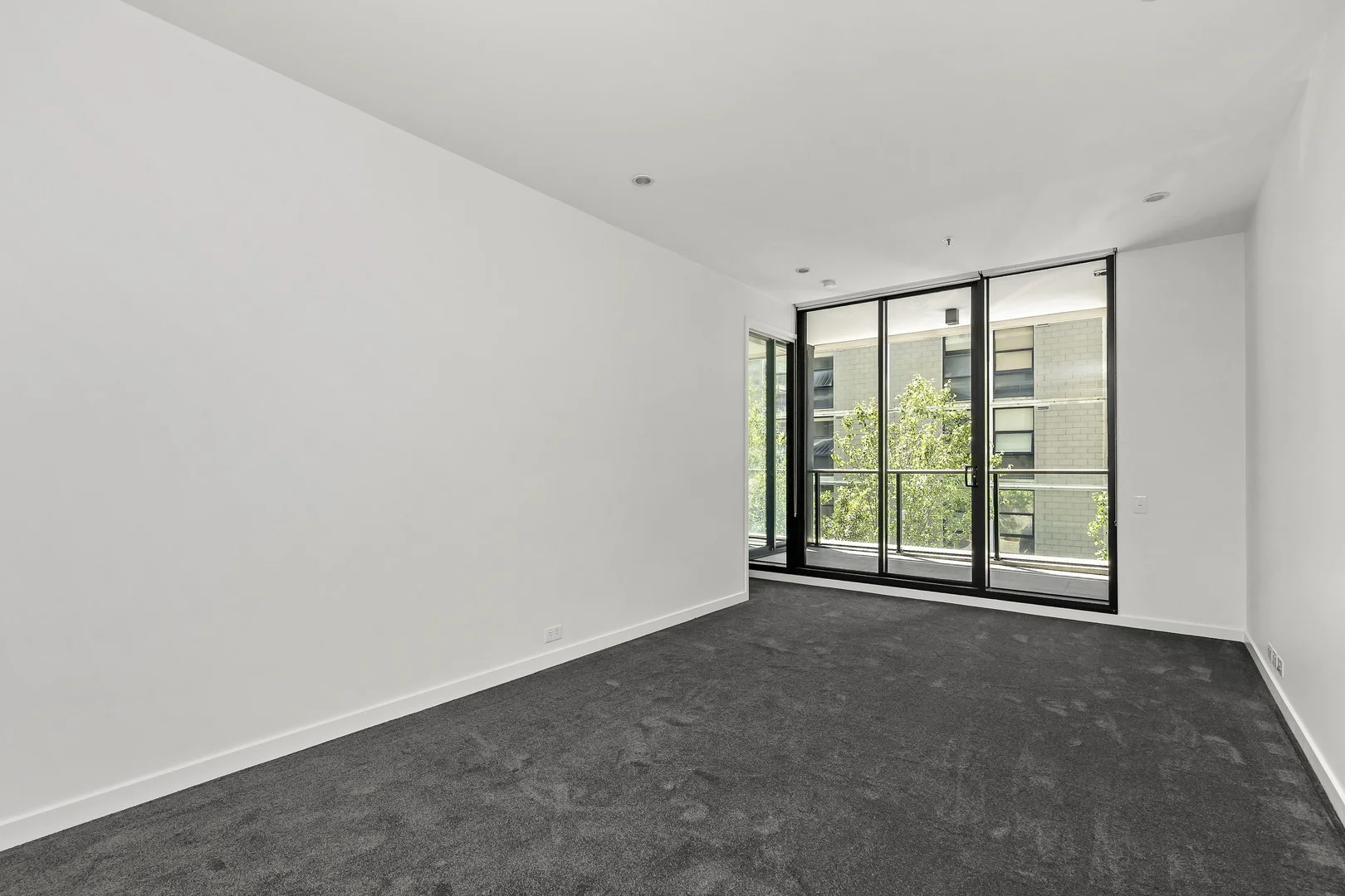 114/70 Queens Road, Melbourne VIC 3004