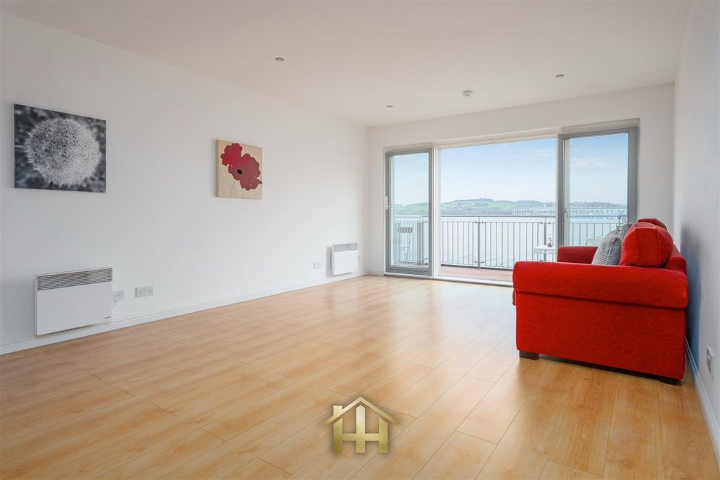 2 bed flat for saleMarine Parade Walk, Dundee DD1 photo 3