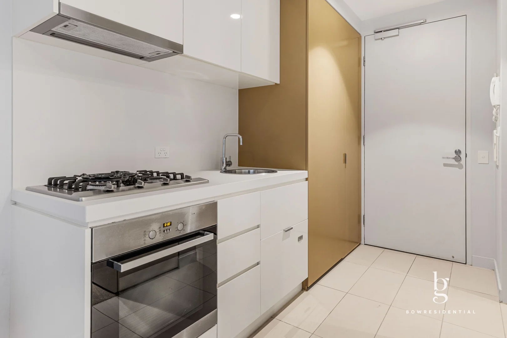 415/33 MacKenzie St, Melbourne VIC 3000 photo 2