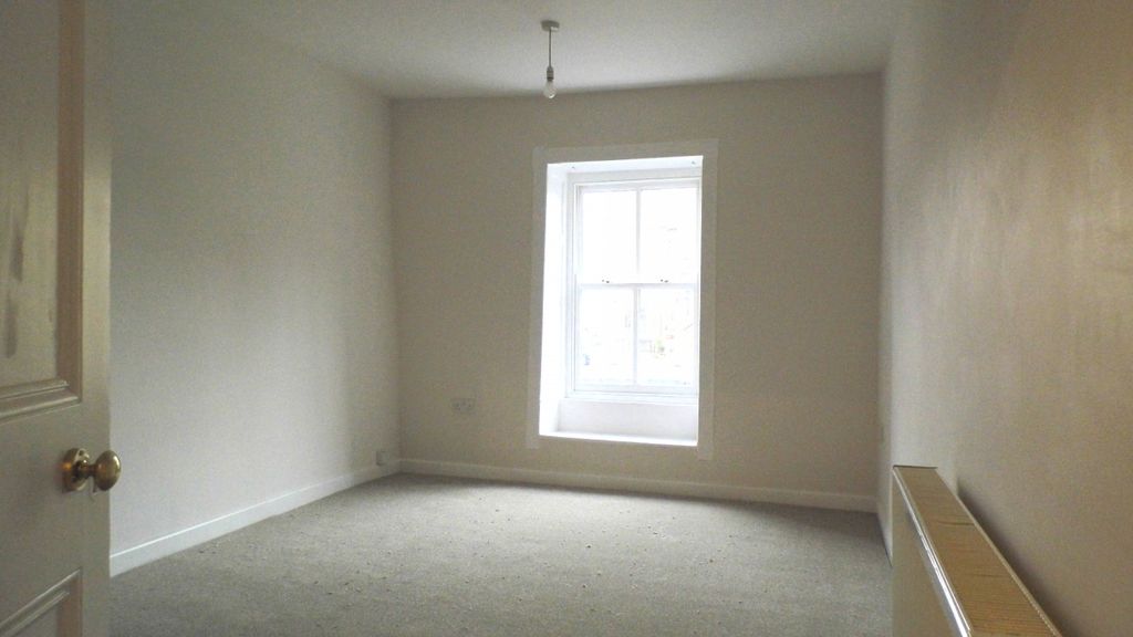 Additional image 6 of 3 bed flat to rentThe Square, Stow On The Wold, Cheltenham GL54