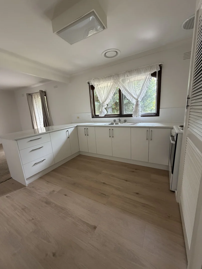 Additional image 3 of 2/56 Ormond Road, East Geelong VIC 3219