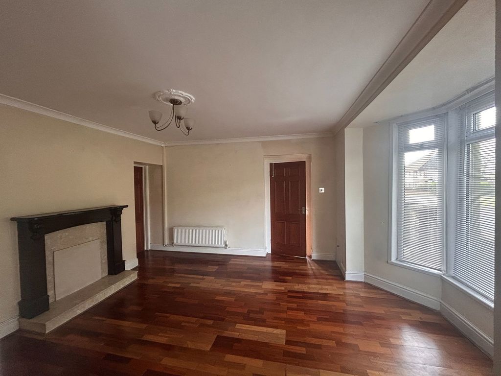 Additional image 2 of 3 bed detached house to rentLodge Drive, Baglan, Port Talbot SA12