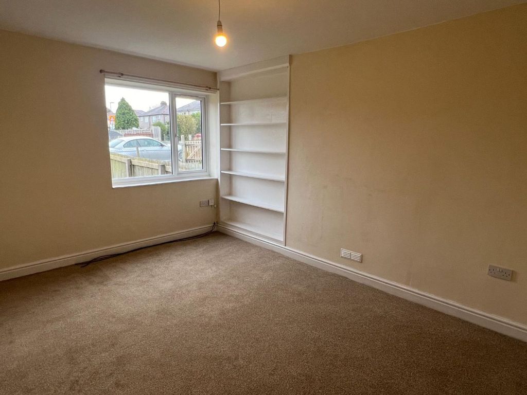 Additional image 2 of 3 bed semi-detached house to rentBryn Mawr Road, Holywell CH8