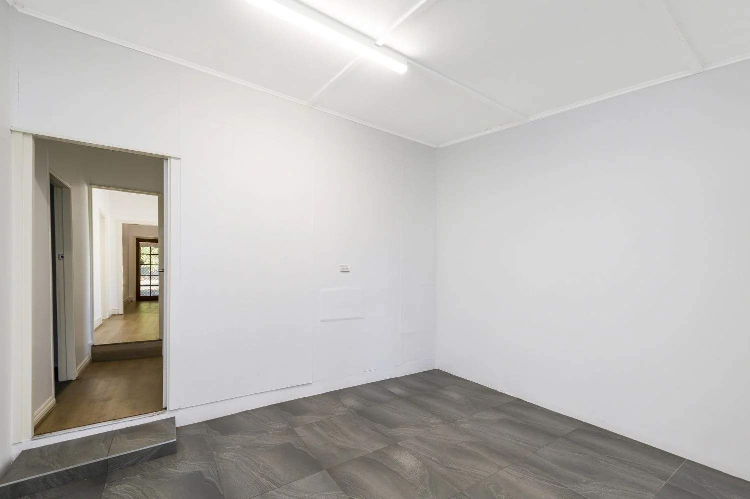 Additional image 17 of 6 Fifth Road, Armadale WA 6112