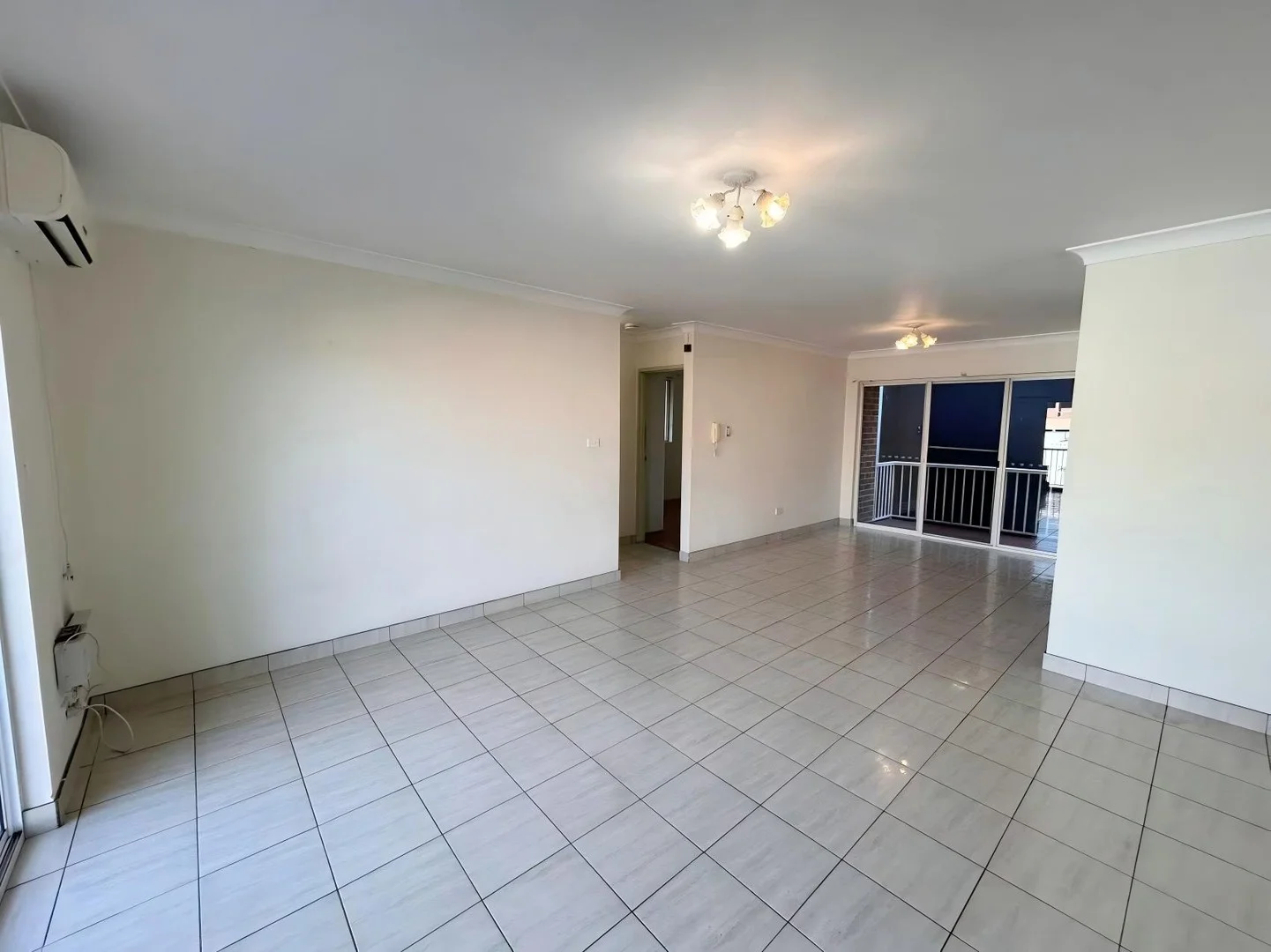 8/50A Amy Street,, Regents Park NSW 2143