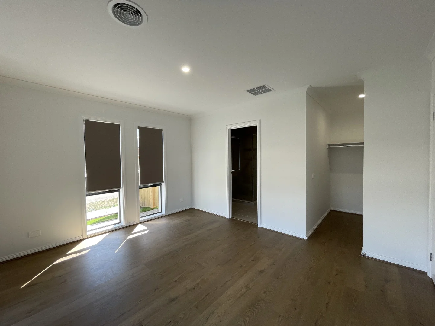 Additional image 4 of 1 Manresh Mews, Fraser Rise VIC 3336