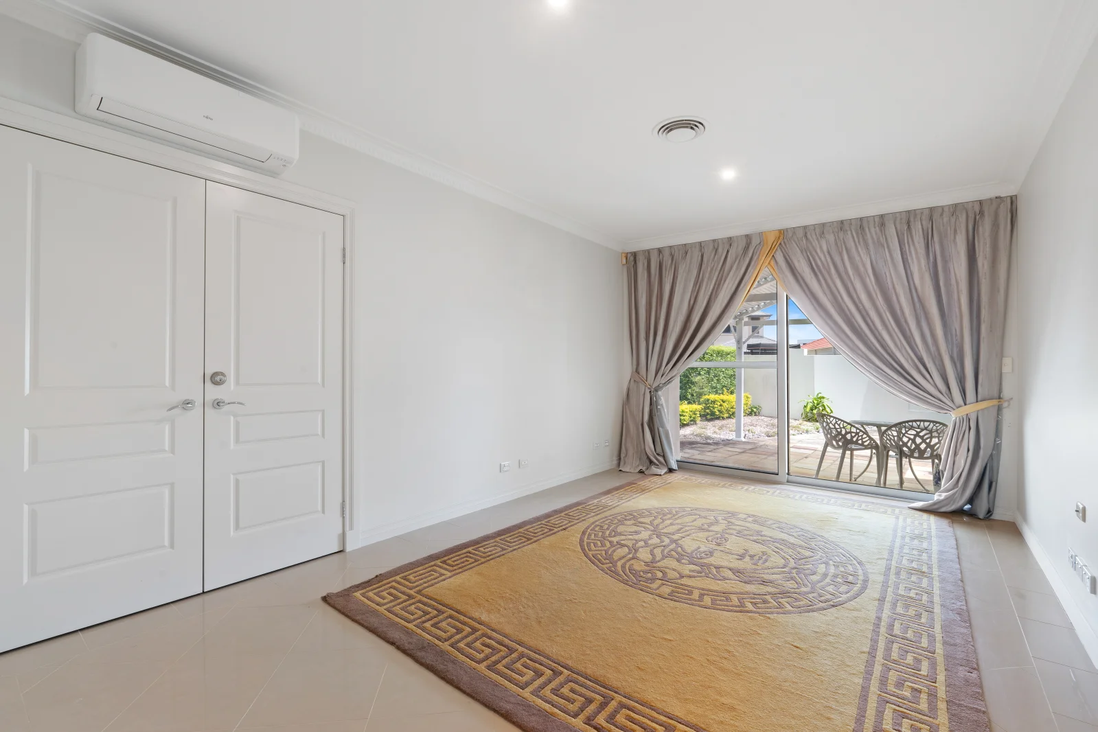 Additional image 17 of 37 King Arthurs Court, Paradise Point QLD 4216