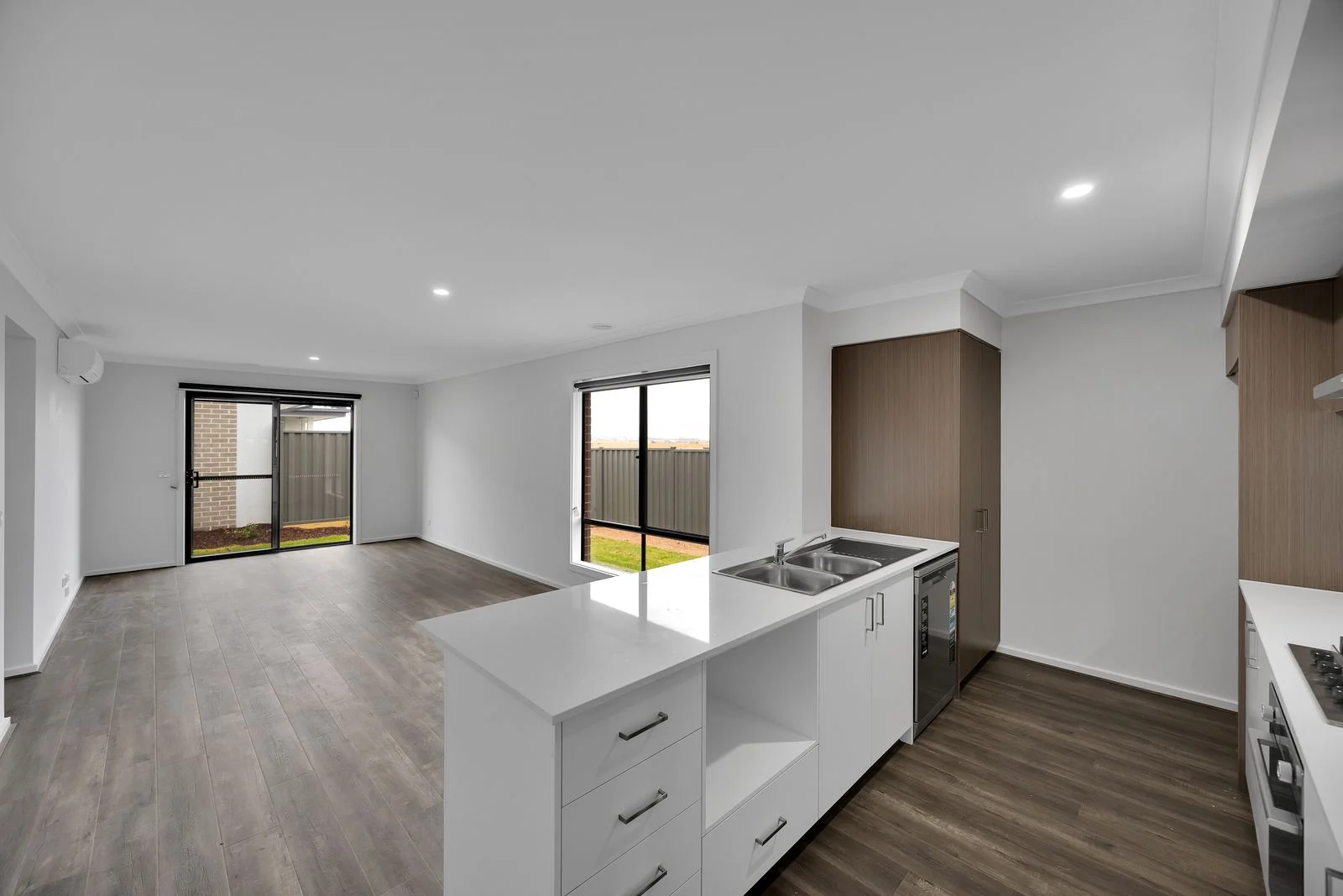 Additional image 4 of 37 Tuff Street, Werribee VIC 3030