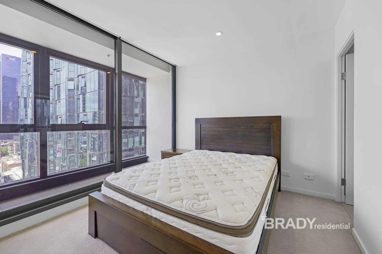 1701/8 Sutherland Street, Melbourne VIC 3000 photo 5