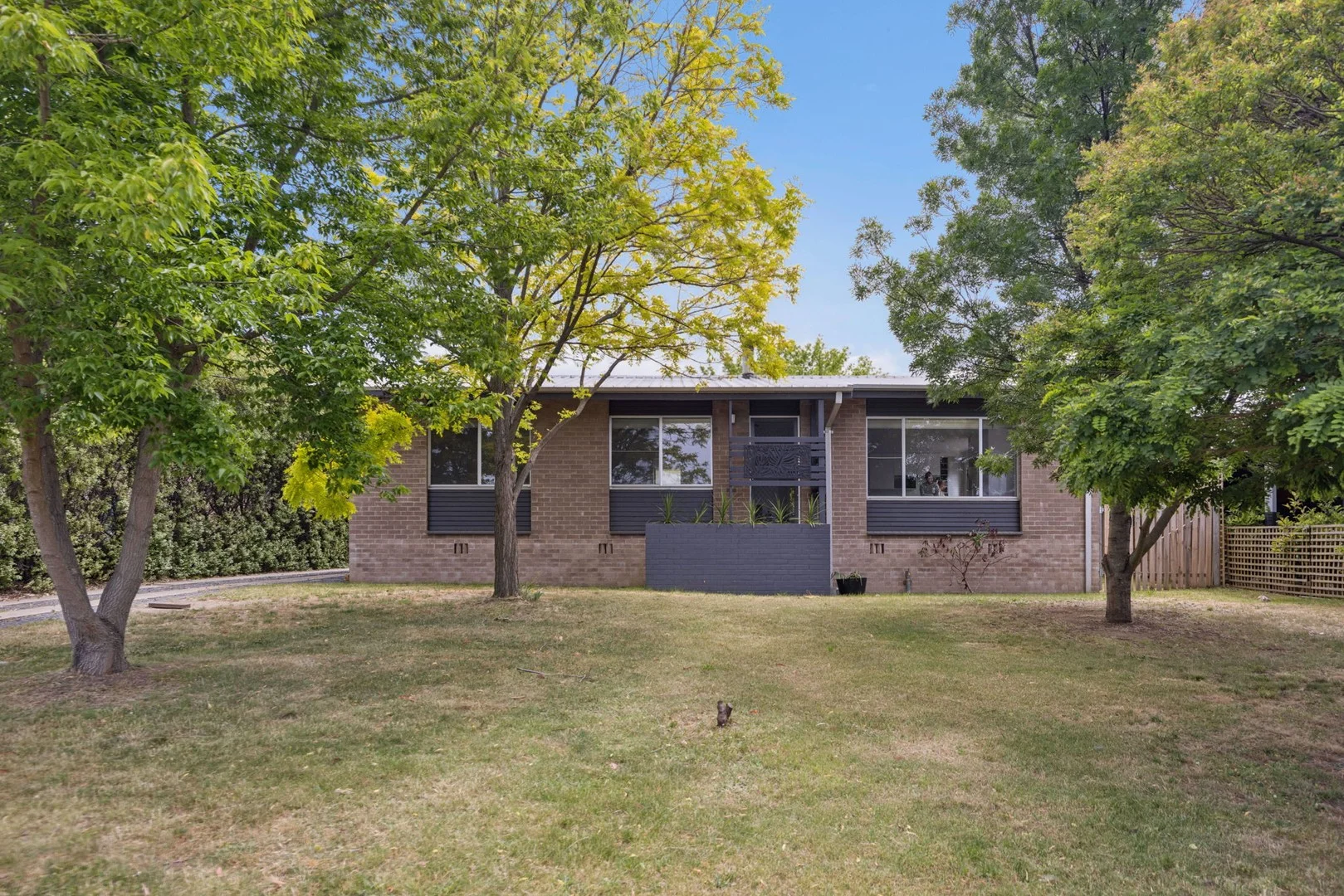 11 Cobbon Crescent, Jindabyne NSW 2627