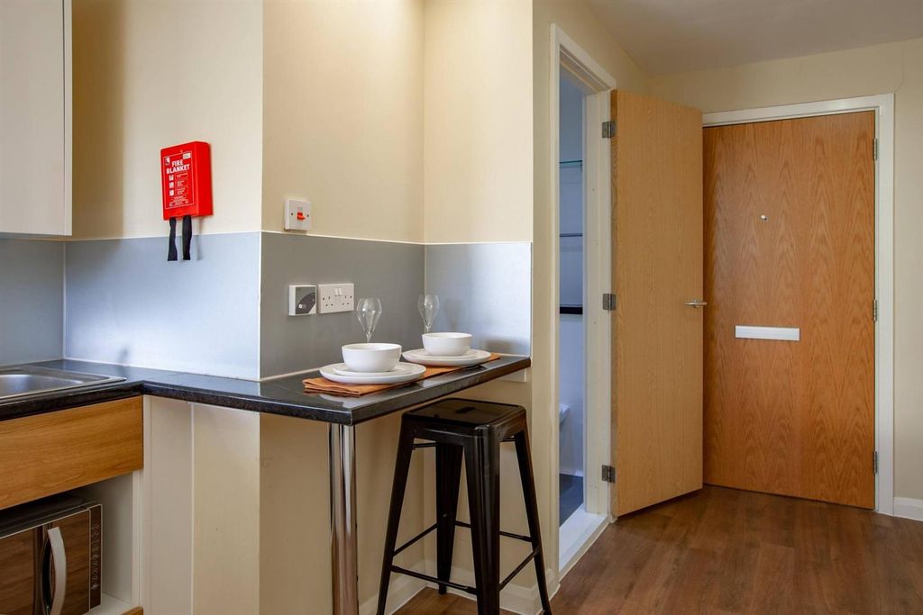 Additional image 2 of 1 bed flat to rentDean Street, Bangor LL57