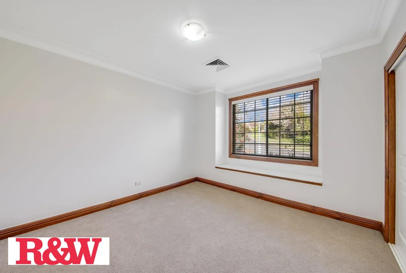 Additional image 13 of 1 Beltana Place, Glen Alpine NSW 2560