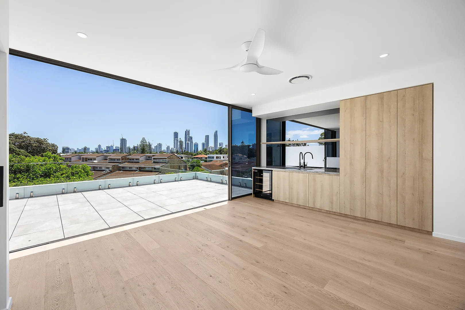 12/81 Salerno Street, Isle Of Capri QLD 4217