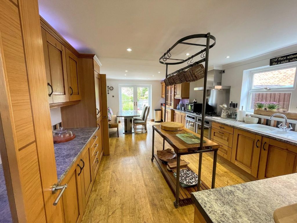 Additional image 2 of 3 bed detached house to rentNorthside Close, Middridge, Newton Aycliffe DL5