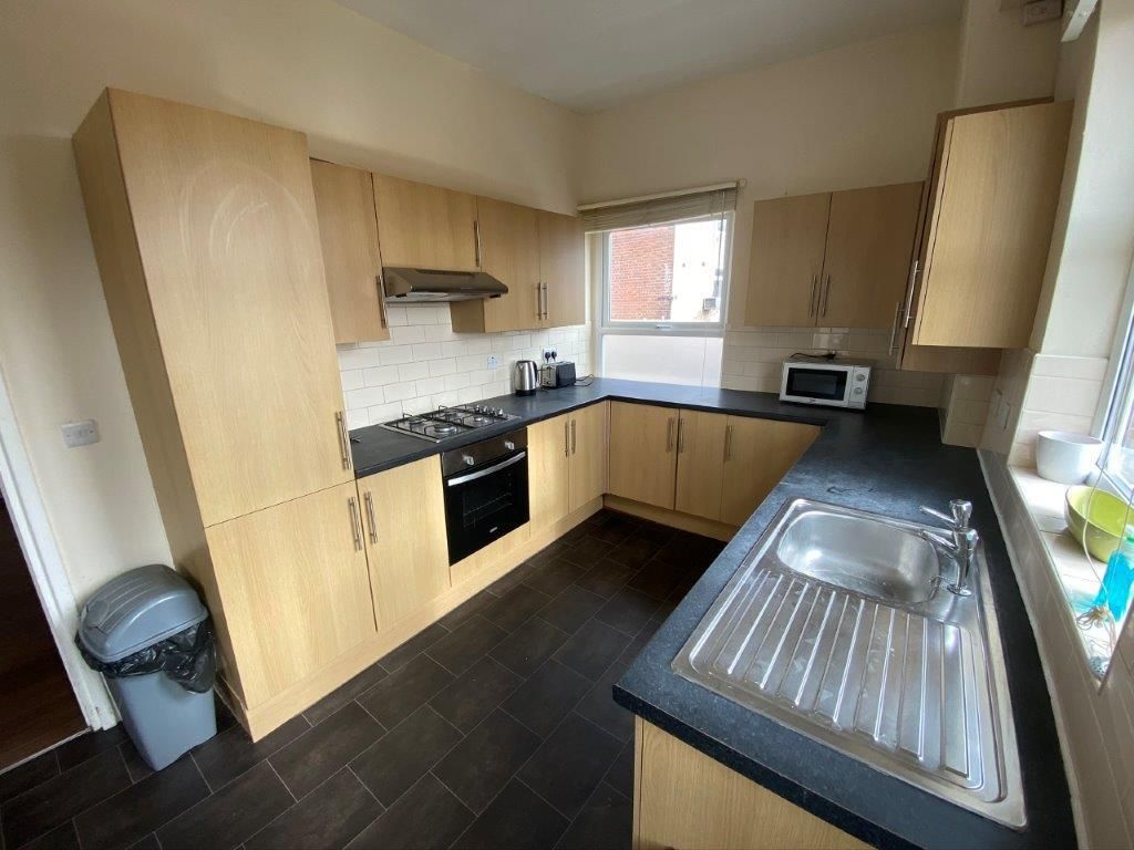 Additional image 2 of 1 bed flat to rentRms @ High Road, Beeston NG9